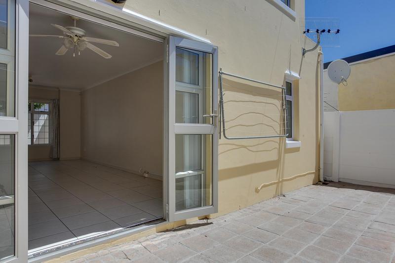 To Let 3 Bedroom Property for Rent in Claremont Western Cape